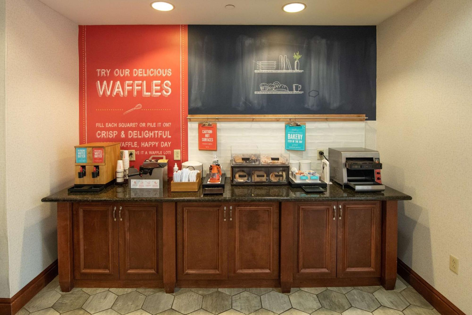 Hampton Inn Presque Isle Extérieur photo